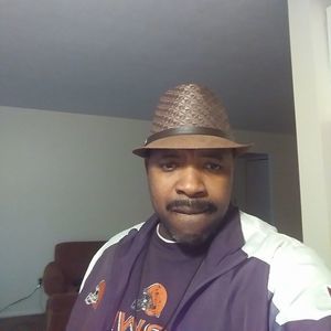 Meet your Posher, Adrian